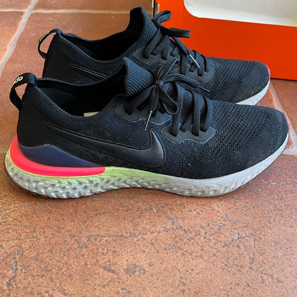 Nike Epic React Flyknit 2 Size 12